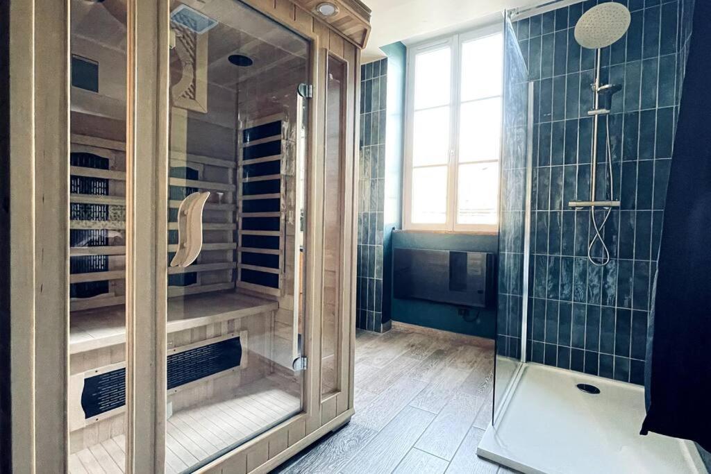 Love Room L' Orientale / Jacuzzi / Sauna Chateau-Landon 外观 照片