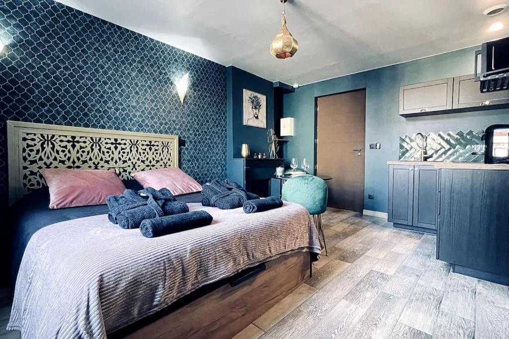 Love Room L' Orientale / Jacuzzi / Sauna Chateau-Landon 外观 照片